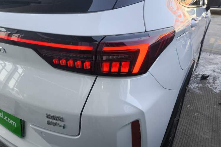 Used EXEED Zhuifeng C-DM 2024 C-DM 1.5TCI 105KM Enjoyment Edition Right Rear Taillight