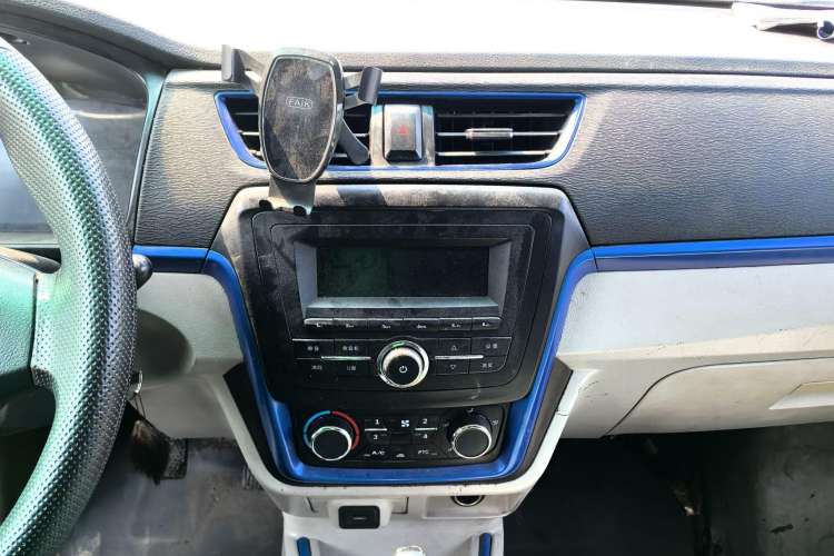 Used Farizon E5 2019 E5L Pure Electric Van with Guoxuan 39.9 kWh Audio And AC Panel