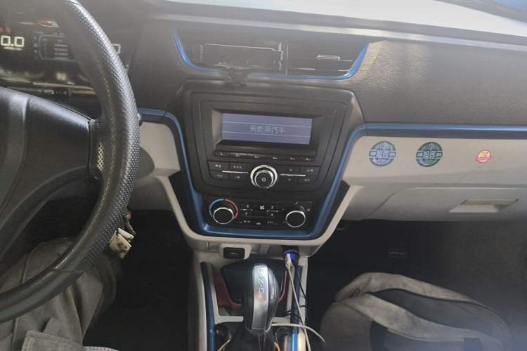 Used Farizon E5 2019 E5L Pure Electric Van with Guoxuan 39.9 kWh Audio And AC Panel