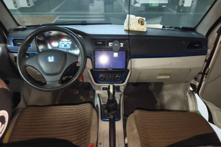 Used Farizon E5 2019 E5L Pure Electric Van with Guoxuan 39.9 kWh Center Console