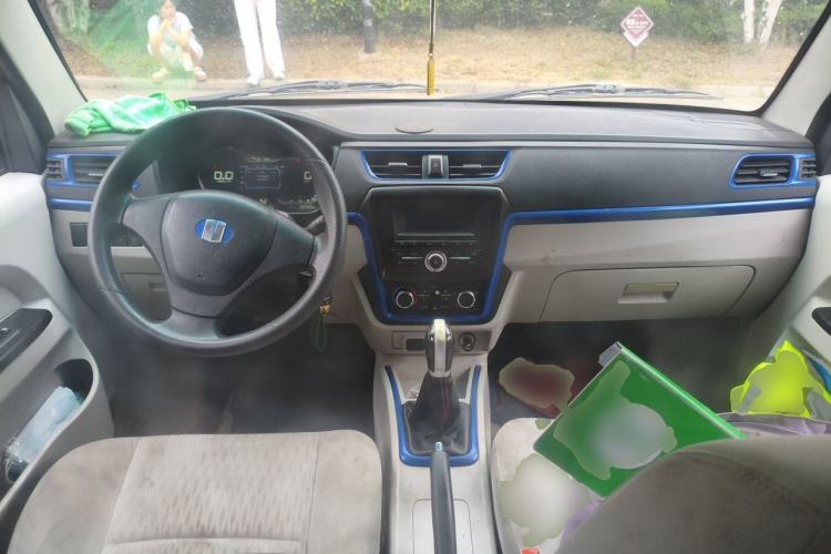 Used Farizon E5 2019 E5L Pure Electric Van with Guoxuan 39.9 kWh Center Console