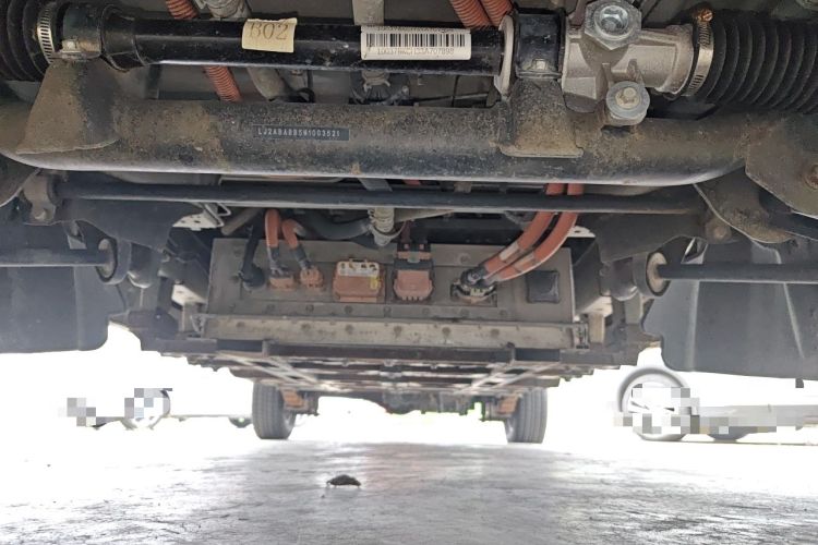 Used Farizon E5 2019 E5L Pure Electric Van with Guoxuan 39.9 kWh Chassis Front