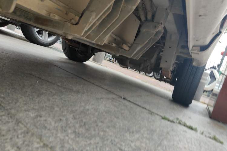 Used Farizon E5 2019 Closed-Body Cargo Van Chassis Rear Left