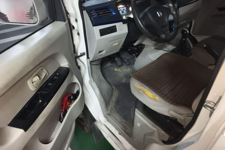 Used Farizon E5 2019 E5L Pure Electric Van with Guoxuan 39.9 kWh Driver Seat