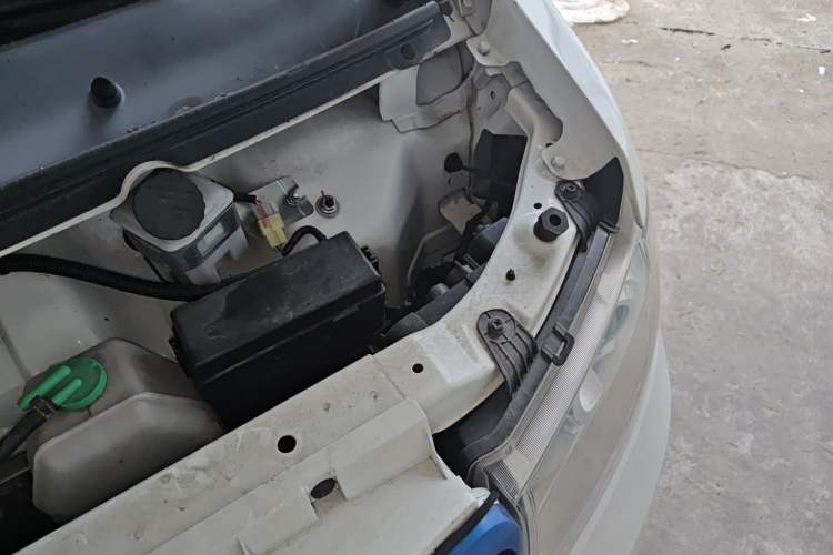 Used Farizon E5 2019 E5L Pure Electric Van with Guoxuan 39.9 kWh Engine Bay Left