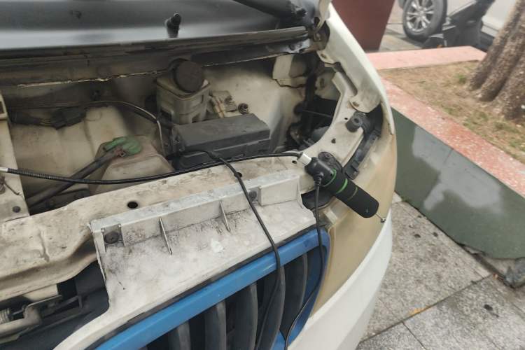 Used Farizon E5 2019 Closed-Body Cargo Van Engine Bay Left