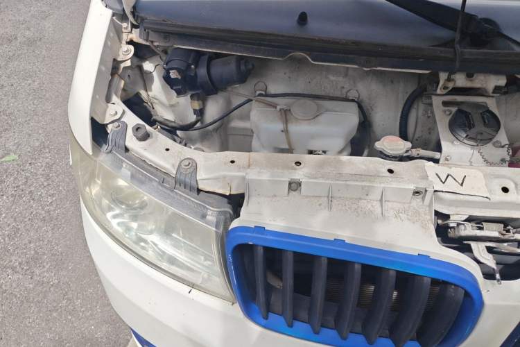 Used Farizon E5 2019 E5L Pure Electric Van with Guoxuan 39.9 kWh Engine Bay Right