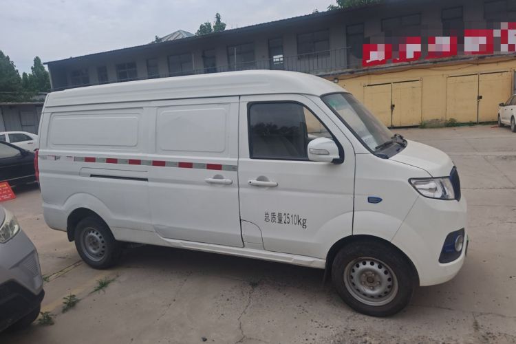 Used Farizon E5 2019 E5L Pure Electric Van with Guoxuan 39.9 kWh Exterior 2