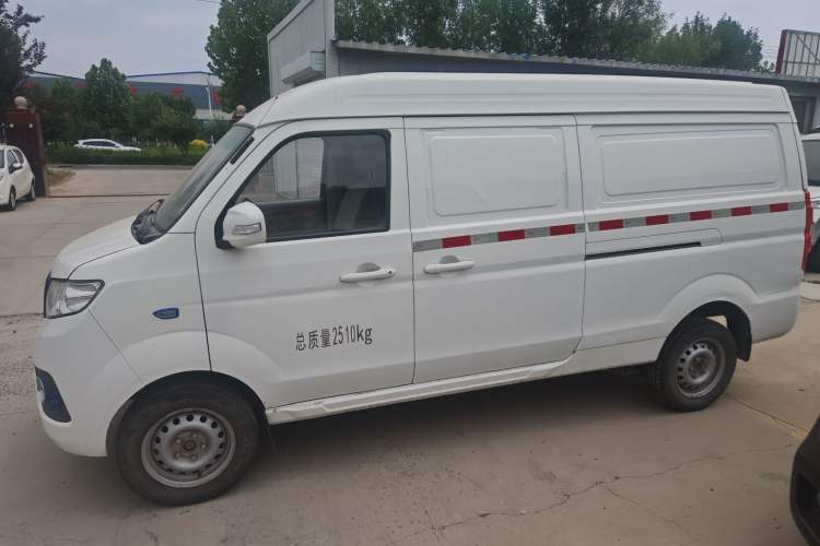 Used Farizon E5 2019 E5L Pure Electric Van with Guoxuan 39.9 kWh Exterior 5