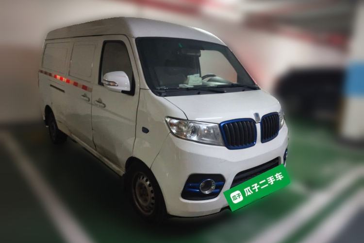 Used Farizon E5 2019 E5L Pure Electric Van with Guoxuan 39.9 kWh Front Right 45 Deg