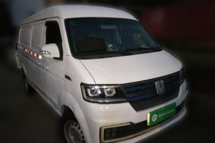 Used Farizon E5 2019 E5L Pure Electric Van with Guoxuan 39.9 kWh Front Right 45 Deg