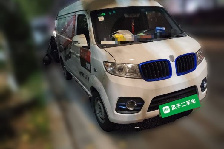 Used Farizon E5 2019 E5L Pure Electric Van with Guoxuan 39.9 kWh Front Right 45 Deg