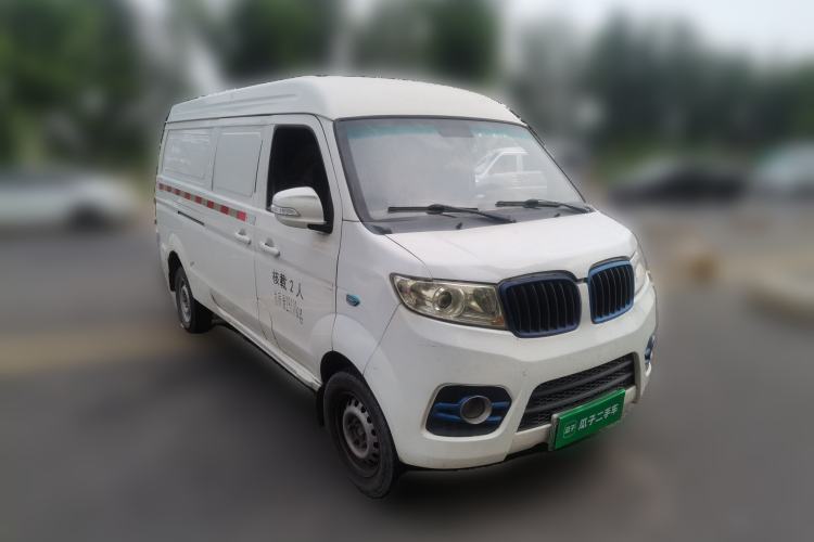 Used Farizon E5 2019 E5L Pure Electric Van with Guoxuan 39.9 kWh Front Right 45 Deg