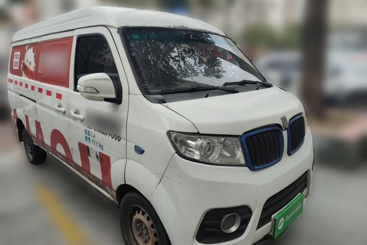 Used Farizon E5 2019 Closed-Body Cargo Van Front Right 45 Deg