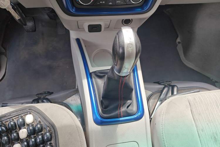 Used Farizon E5 2019 E5L Pure Electric Van with Guoxuan 39.9 kWh Gear Lever