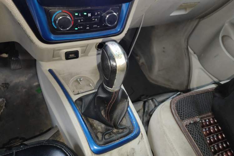 Used Farizon E5 2019 Closed-Body Cargo Van Gear Lever