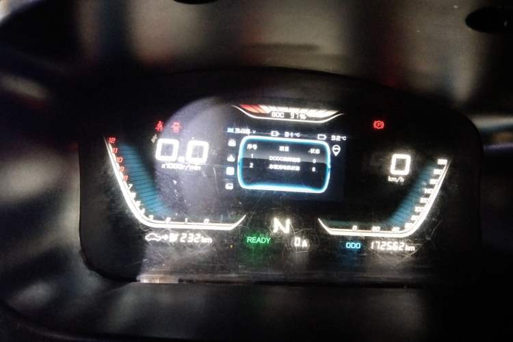 Used Farizon E5 2019 E5L Pure Electric Van with Guoxuan 39.9 kWh Instrument Cluster