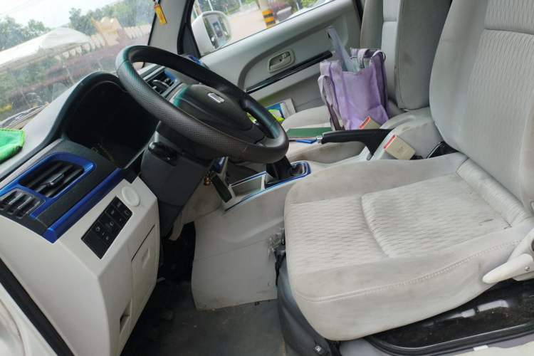 Used Farizon E5 2019 E5L Pure Electric Van with Guoxuan 39.9 kWh Left Front Seat