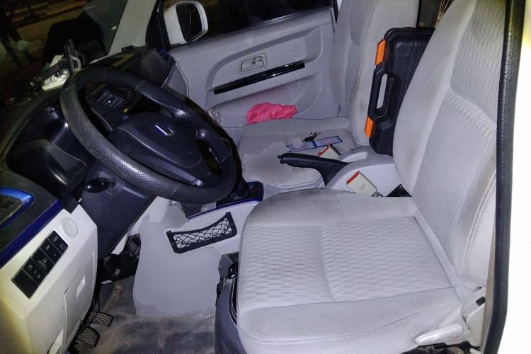 Used Farizon E5 2019 E5L Pure Electric Van with Guoxuan 39.9 kWh Left Front Seat