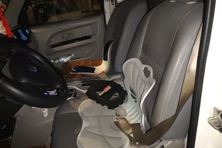 Used Farizon E5 2019 E5L Pure Electric Van with Guoxuan 39.9 kWh Left Rear Seat