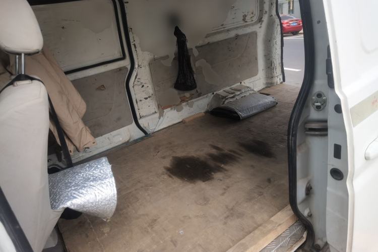 Used Farizon E5 2019 E5L Pure Electric Van with Guoxuan 39.9 kWh Left Rear Seat