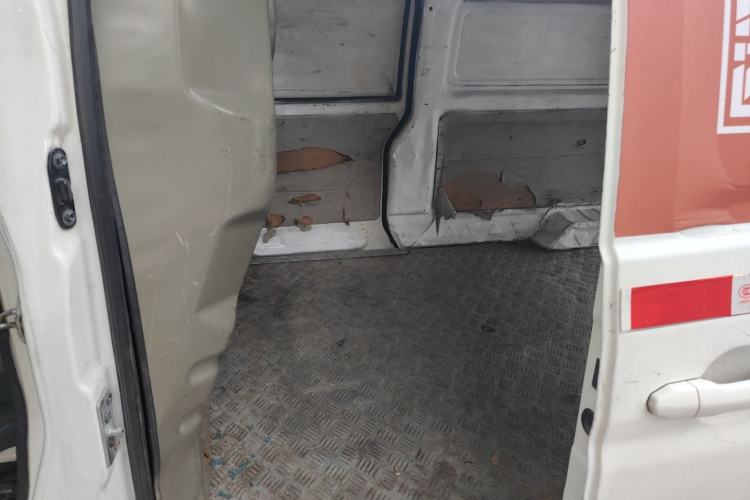 Used Farizon E5 2019 Closed-Body Cargo Van Left Rear Seat