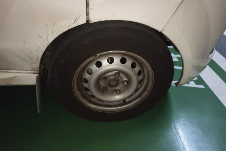 Used Farizon E5 2019 E5L Pure Electric Van with Guoxuan 39.9 kWh Right Front Wheel Hub