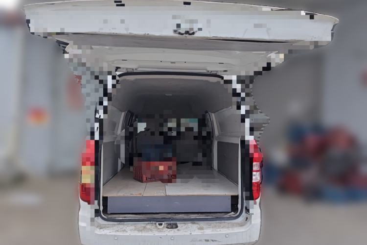 Used Farizon E5 2019 E5L Pure Electric Van with Guoxuan 39.9 kWh Trunk