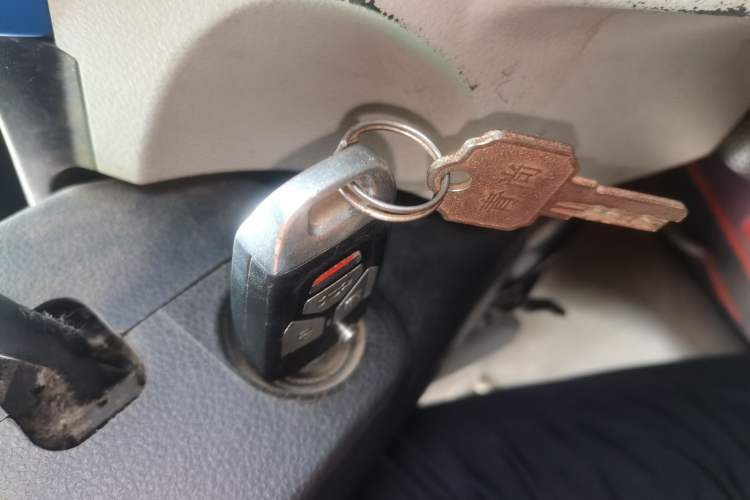 Used Farizon E5 2019 E5L Pure Electric Van with Guoxuan 39.9 kWh Vehicle Key
