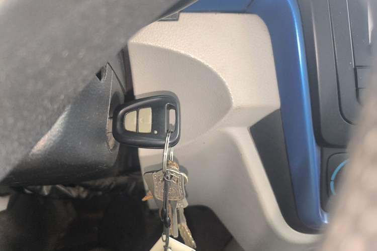 Used Farizon E5 2019 E5L Pure Electric Van with Guoxuan 39.9 kWh Vehicle Key