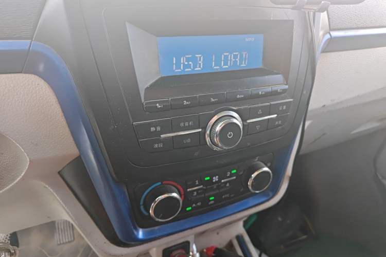 Used Farizon E5 2022 E5L Pure Electric Van with Guoxuan 39.9 kWh Audio And AC Panel