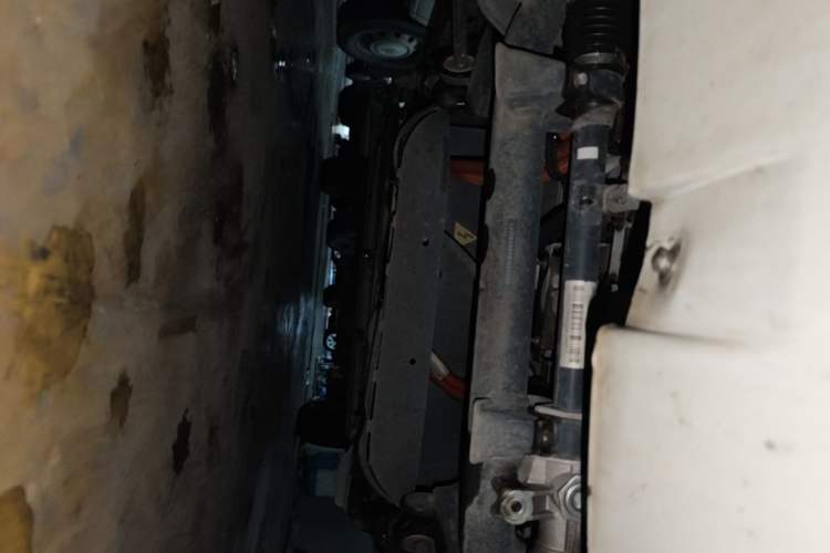 Used Farizon E5 2022 E5L Pure Electric Van with Guoxuan 39.9 kWh Chassis Front