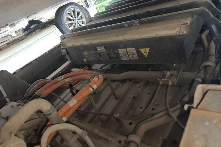 Used Farizon E5 2022 E5L Pure Electric Van with Guoxuan 39.9 kWh Chassis Rear Left