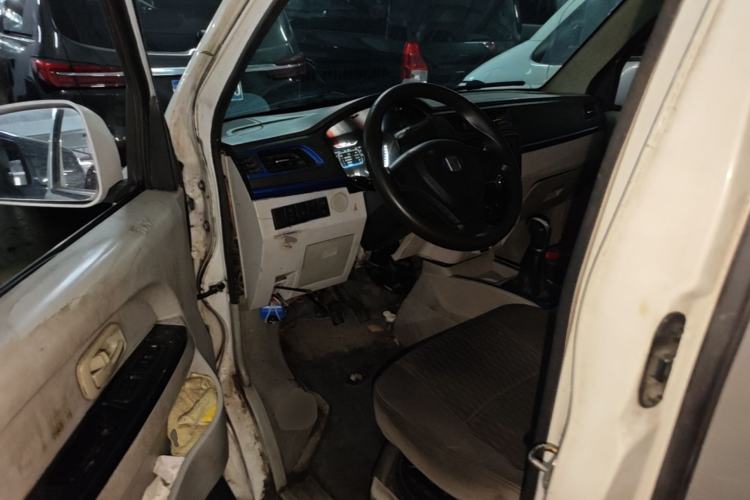 Used Farizon E5 2022 E5L Pure Electric Van with Guoxuan 39.9 kWh Driver Seat