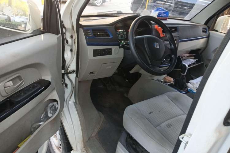 Used Farizon E5 2022 E5L Pure Electric Van with Guoxuan 39.9 kWh Driver Seat