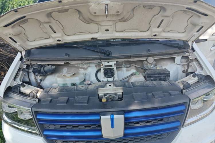 Used Farizon E5 2022 E5L Pure Electric Van with Guoxuan 39.9 kWh Engine Bay