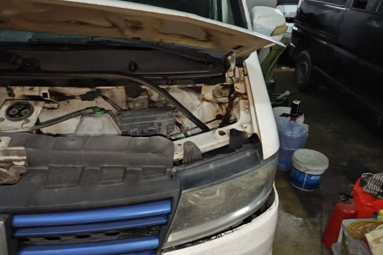 Used Farizon E5 2022 E5L Pure Electric Van with Guoxuan 39.9 kWh Engine Bay Left