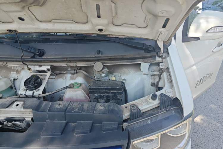Used Farizon E5 2022 E5L Pure Electric Van with Guoxuan 39.9 kWh Engine Bay Left