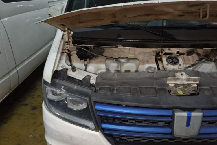 Used Farizon E5 2022 E5L Pure Electric Van with Guoxuan 39.9 kWh Engine Bay Right