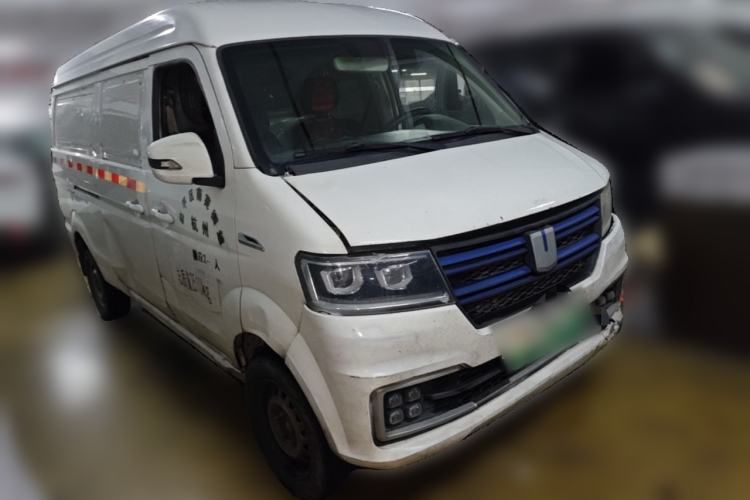 Used Farizon E5 2022 E5L Pure Electric Van with Guoxuan 39.9 kWh Front Right 45 Deg