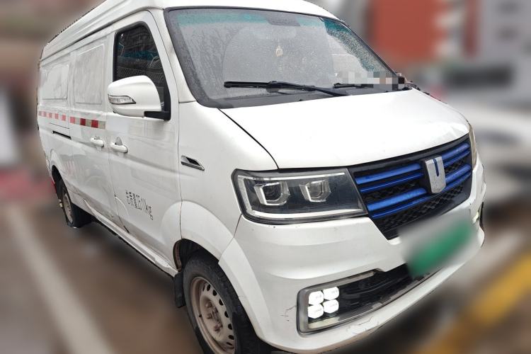 Used Farizon E5 2022 E5L Pure Electric Van with Guoxuan 39.9 kWh Front Right 45 Deg