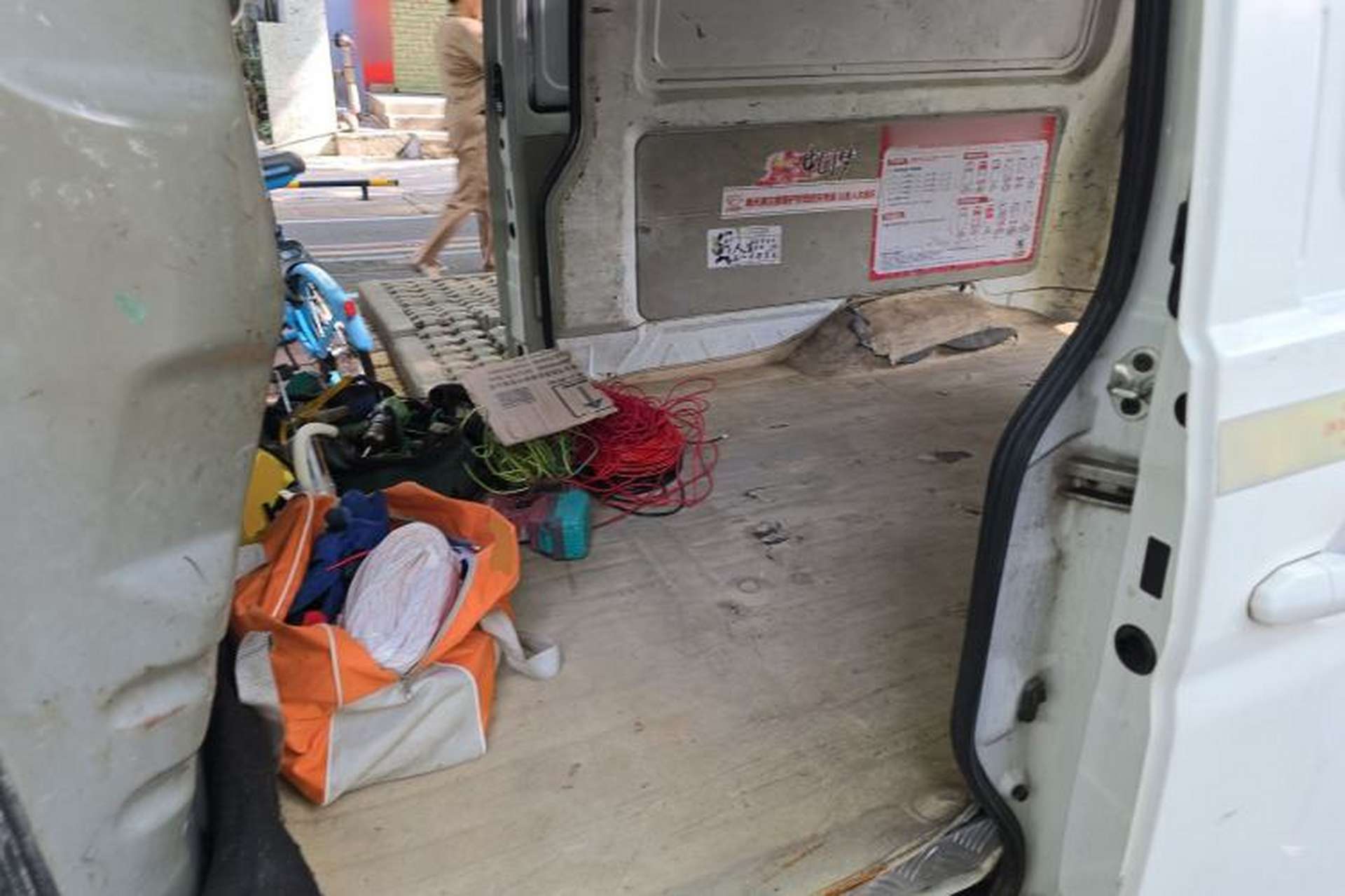 Used Farizon E5 2022 E5L Pure Electric Van with Guoxuan 39.9 kWh Left Rear Seat