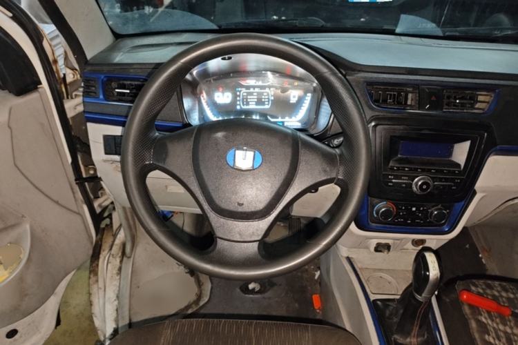 Used Farizon E5 2022 E5L Pure Electric Van with Guoxuan 39.9 kWh Steering Wheel