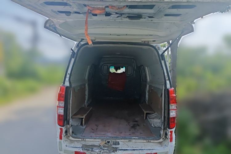 Used Farizon E5 2022 E5L Pure Electric Van with Guoxuan 39.9 kWh Trunk