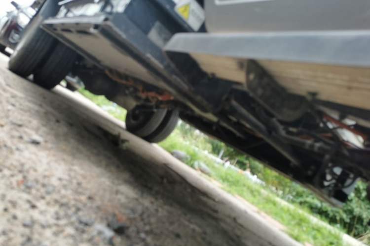Used Farizon Fengrui 2022 F3E Flatbed Truck Ningde 55.7 kWh Right Side Sill