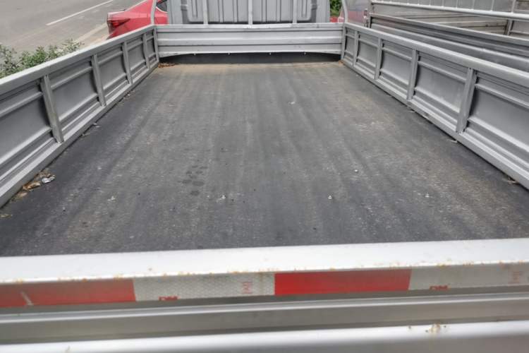 Used Farizon Fengrui 2022 F3E Flatbed Truck Ningde 55.7 kWh Trunk