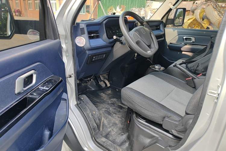 Used Farizon Fengrui 2023 F3E Flatbed Truck Ningde 55.7 kWh Driver Seat