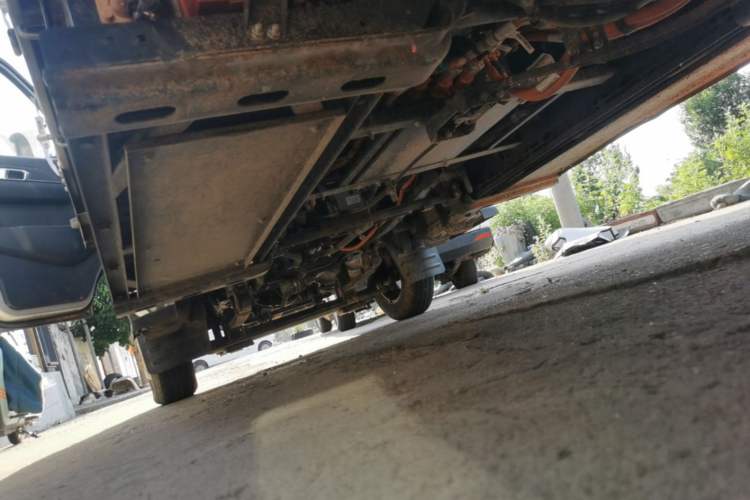 Used Farizon Fengrui 2023 F3E Side-Board Truck with Guoxuan 57.6 kWh Battery Left Side Sill