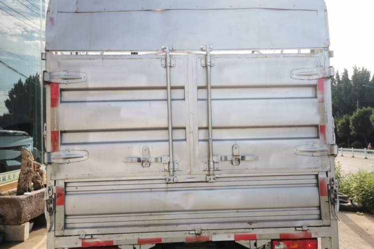 Used Farizon Fengrui 2023 F3E Side-Board Truck with Guoxuan 57.6 kWh Battery Rear