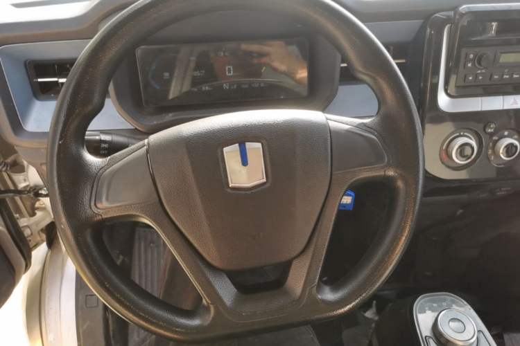 Used Farizon Fengrui 2023 F3E Side-Board Truck with Guoxuan 57.6 kWh Battery Steering Wheel